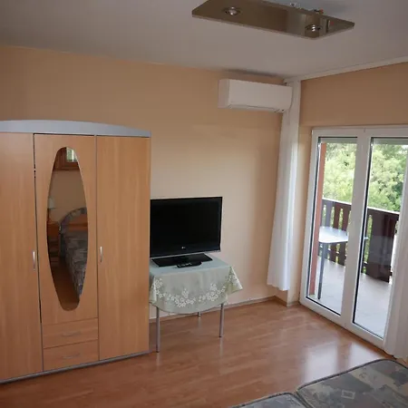 Апартаменты Laura Apartmanhaz *